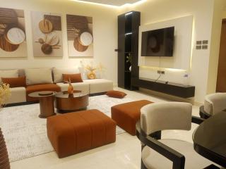 شقة فندقيه مفروشة ايجار في الشيخ زايد كمبوند luxury flat in sheikh zayed - 2