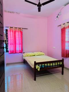 Latha Homestay - 9