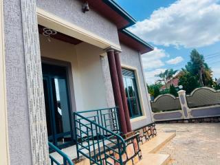 KGL Safaris B&B - 1