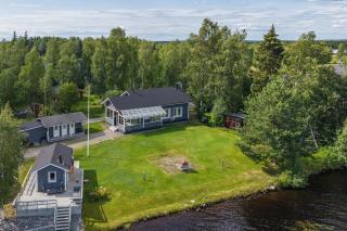 Aurora Riverside Cabin - Private Hot Tub&Fire Pit - 5