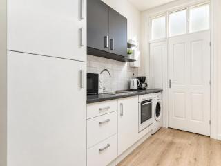 Affordable & Comfortable 1BR Apartment Great for Long Stays - 8