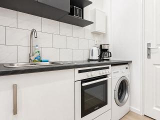 Affordable & Comfortable 1BR Apartment Great for Long Stays - 6