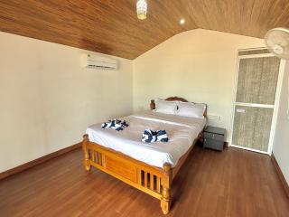 Omkar Beach Bungalow - 6