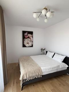 MaisonA - Modern and Stylish Near Center - 3
