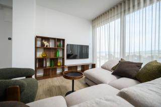 Brand new Lux apartment G & L with hot tub - 1