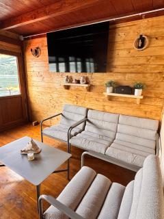Holiday Bicaz Bungalows On The Lake - 4