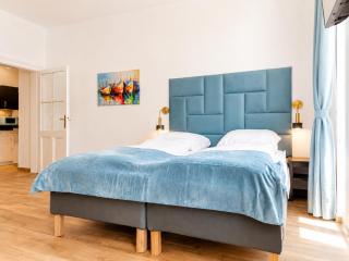 Comfy 1BR Apt in Great Location Ideal for Long Stay - 2