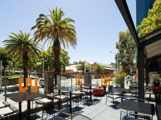 Mercure Perth On Hay - 9