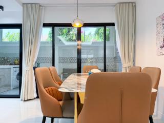Modern Townhouse Laguna Park by Villacarte - 7