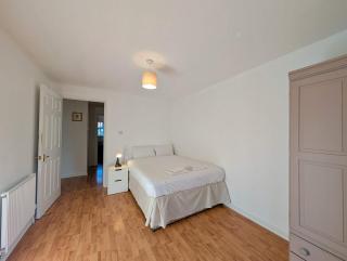 2bed spacious flat with free parking - 6