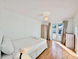 2bed spacious flat with free parking - 5