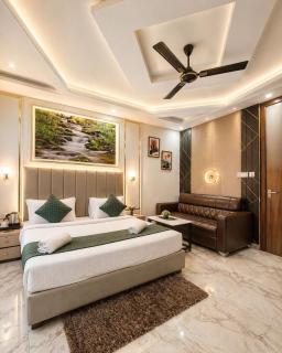 Hotel SH Mohan Plaza - 5