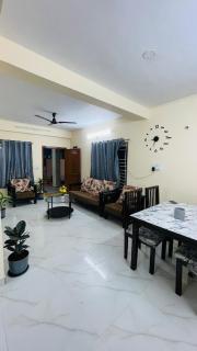 Cozy 1 BHK Stay Near US Embassy & IT Hub - 5