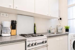 Comfertable 1BR Apartment very Central In Vienna - 2