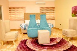 Wingate Signature Hotel And Suites - 3