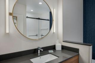Fairfield by Marriott Inn & Suites Mattoon - 4