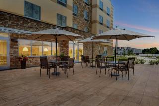 Fairfield by Marriott Inn & Suites Mattoon - 1