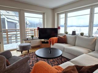 Central 3BR with Sauna Garage & EV Spot - 4