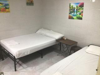 London Guest House - 7