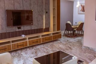 Stylish 4 bedroom Apartment Near International confrenece centre Enugu - 2