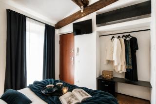 Caesar Suites by "The House Of Travelers" - 2