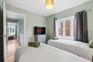 3 Bedroom Modern Stay Ideal for Contractors and Groups - 5