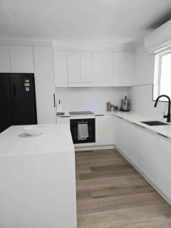 2Br - Walk to Beach and Dining - 4