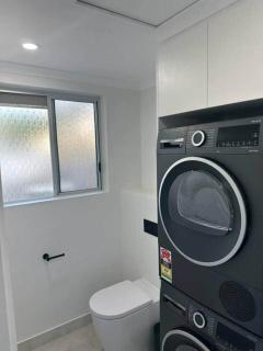 2Br - Walk to Beach and Dining - 1