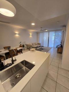 3 Bed West End Apartment - North Ward - 3