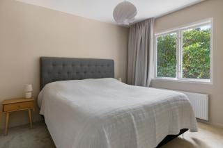 Stay in a charming Swedish villa in Solsidan - 6