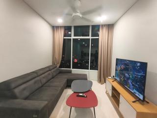 Sky suites klcc by Clara - 2