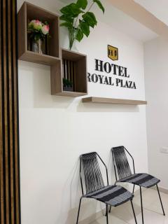 Hotel Royal Plaza - 2