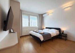 Cozy Emerald Studio Bratislava - 3