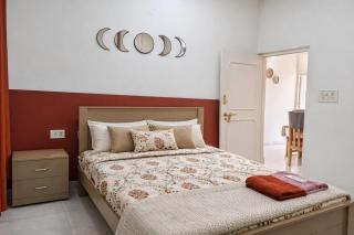 Vintage 3BHK Near Capital Park & Rameswaram-Cafe 201 - 5