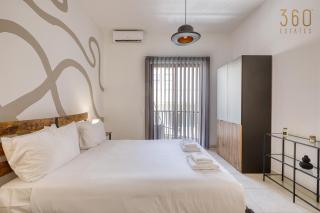 3BR Apartment in Spinola Bay with Sunny Balcony and AC - 3