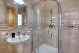 3BR Apartment in Spinola Bay with Sunny Balcony and AC - 5