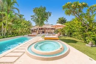 Villa Toscana - 7 BDR Luxury Villa with private pool - 7