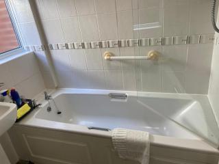 Aylesbury Manor - 1