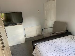 Aylesbury Manor - Birmingham - 6