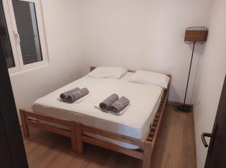 Seaview Apartments - 7