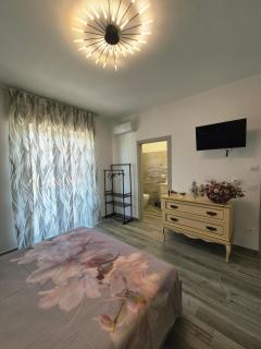 Salomon guesthouse - 9