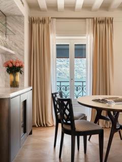 Miralago Luxury Apartments - 9