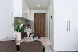 Opal Signature Studio - 8