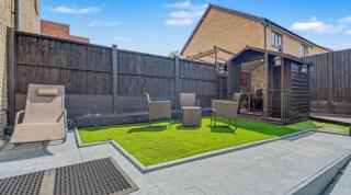 3 Bed Furnished House In Blythe Valley Park Shirley - 7