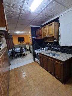 Family House with Comfort and Excellent Layout - 5