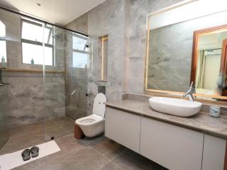 Semo's Beachfront Escape in Nauras Towers - 6