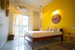 Niyor with Bathtub - by BeauMonde Boutique Suites - 0