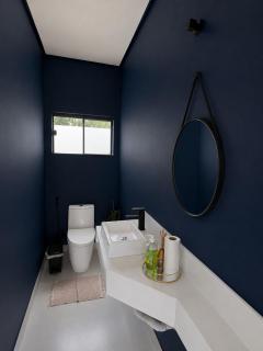 Casa com 3 suítes e piscina - 1