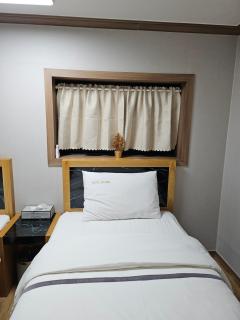 Daecheon Island Hotel - 9