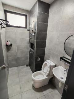 Heartnest Homestay Aston Acacia - 4